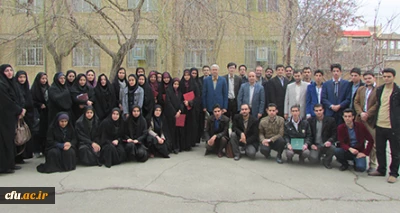 با همکاری پردیس زینب کبری(س) و شهید باهنر ارا ک برگزار شد:

تقدیر از برگزیدگان جشنواره تولید محتوای الکترونیکی