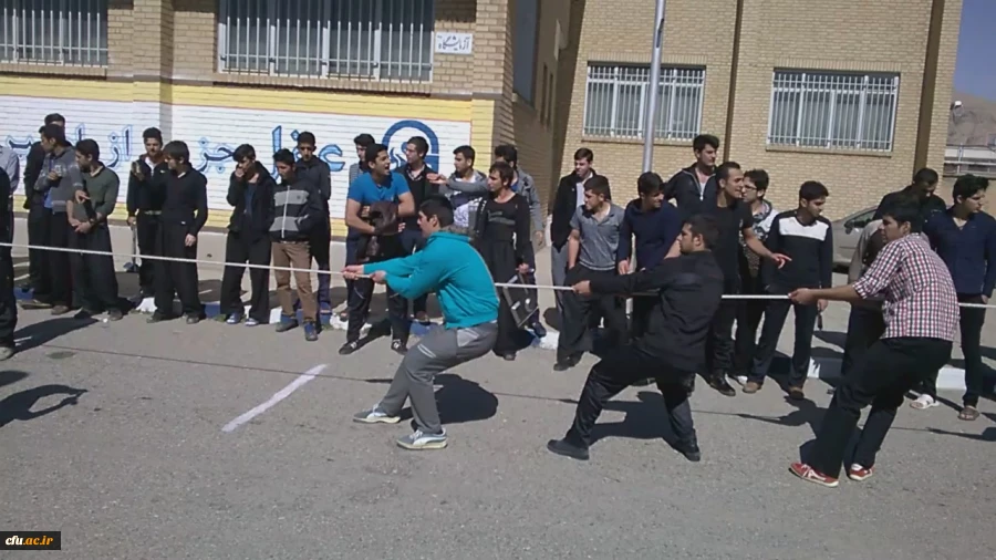 مسابقات طناب کشی در پردیس شهید رجایی کرمانشاه برگزار شد