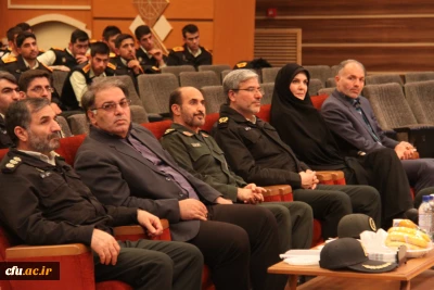 با حضور مدیر کل تربیت بدنی دانشگاه فرهنگیان برگزار شد

آیین اختتامیه مسابقات ورزشی دانشگاه های وابسته به دستگاه های اجرایی کشور