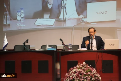 در نوبت صبح همایش ملی تربیت معلم انجام شد: 
سخنرانی استادان دکتر خسرو باقری و دکتر سرکار آرانی