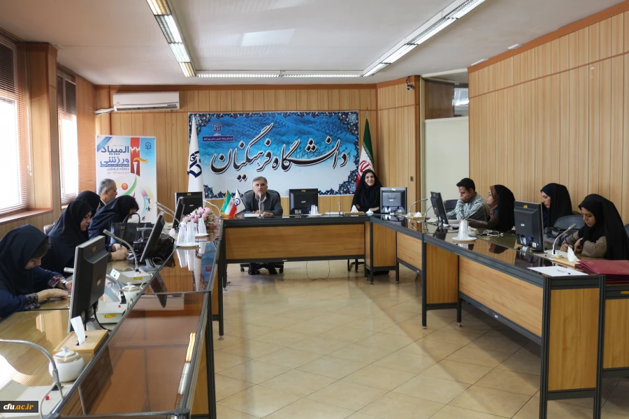 در نشست خبری معاون دانشجویی دانشگاه اعلام شد:

برگزاری بیست و دومین المپیاد ورزشی دانشجومعلمان از 12 تا 26 مرداد 9