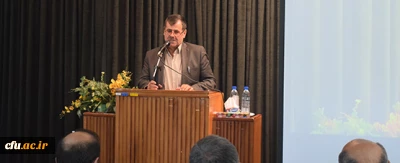 دکتر ساکی در مراسم تکریم و معارفه سرپرست پردیس های استان چهارمحال بختیاری:
تربیت معلم فعالیتی فرادستگاهی و ملی است