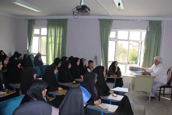 میزبانی دانشجویان پردیس بنت الهدی صدر اردبیل از دانشجویان شهید باهنر همدان در قالب طرح ایران گردی و ایران شناسی 9