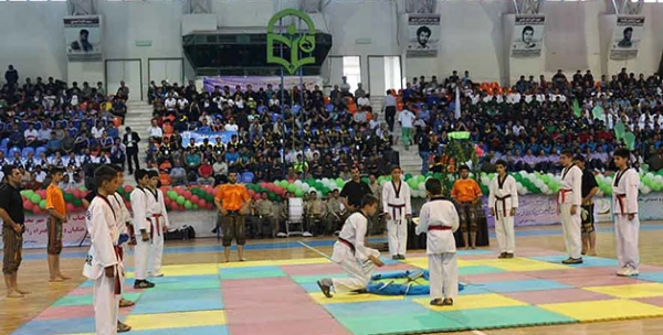 با حضور دکتر مهرمحمدی در زنجان برگزار شد:

آیین افتتاحیه بیست و دومین المپیاد ورزرشی دانشجومعلمان  دانشگاه فرهنگیان 6