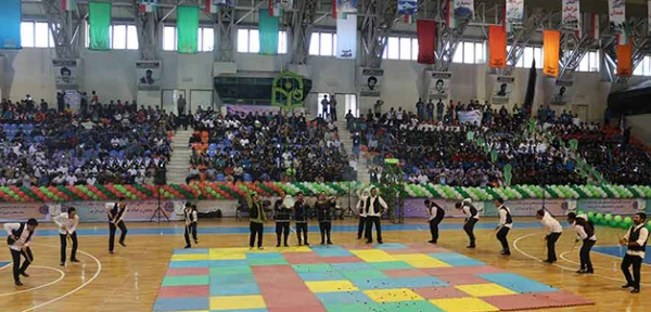با حضور دکتر مهرمحمدی در زنجان برگزار شد:

آیین افتتاحیه بیست و دومین المپیاد ورزرشی دانشجومعلمان  دانشگاه فرهنگیان 12