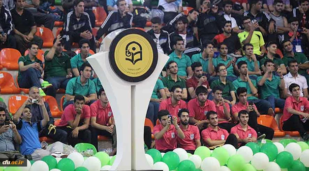 دکتر مهرمحمدی در افتتاحیه المپیاد ورزرشی دانشجومعلمان دانشگاه در زنجان:

همپوشانی ساحت تربیت بدنی با تربیت دینی و اخلاقی، اهمیت آن را مضاعف میکند 11