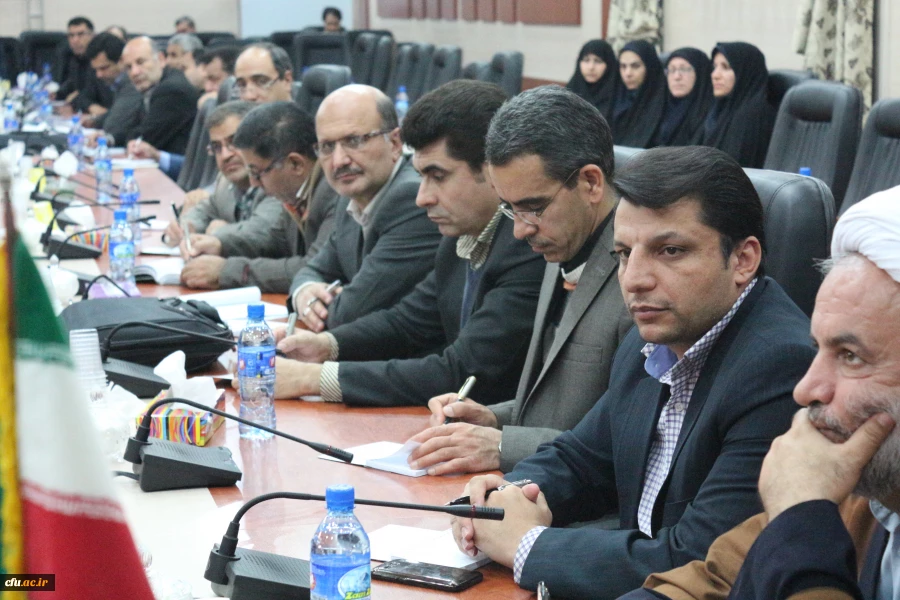 دکتر مهرمحمدی در جمع معاونان توسعه منابع و امور دانشجویی پردیس ها:

اجرای ساختار استانی؛ پیچ تند دانشگاه فرهنگیان 8