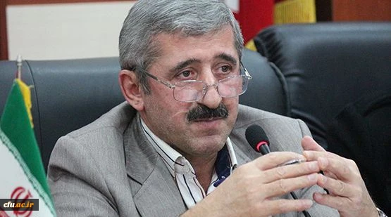 دکتر کیانی :
معاونان توسعه منابع و دانشجویی در صف نخست خدمت دهی به مدیران، کارکنان و دانشجو معلمان هستند. 2