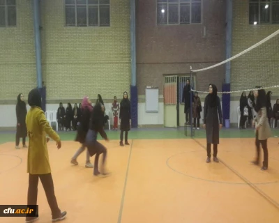 به مناسبت هفته تربیت بدنی در پردیس های استان خراسان شمالی یک دوره مسابقات ورزشی درون خوابگاهی برگزار شد