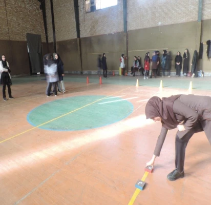 مسابقات ورزشی در پردیس شهید بنت الهدی صدر قزوین  برگزار شد 2