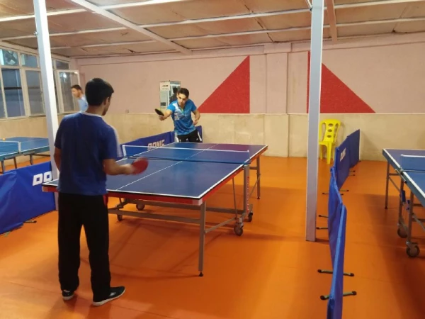 برگزاری مسابقات ورزشی در پردیس شهید رجایی کرمانشاه 3