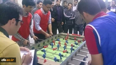 مسابقه فوتبال دستی در پردیس شهیدان پاکنژاد یزد برگزار شد.