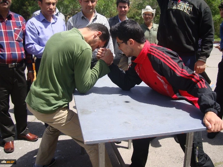 مسابقات ورزشی در پردیس علامه امینی تبریز آذربایجان شرقی برگزار شد 3