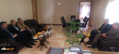 در دیدار مدیر امور پردیس های استان اصفهان با رئیس دانشکده فنی حرفه ای شهید مهاجر:

تاکید برهمکاری دو جانبه در زمینه های آموزش عملی، سنجش مهارت و استعداد سنجی