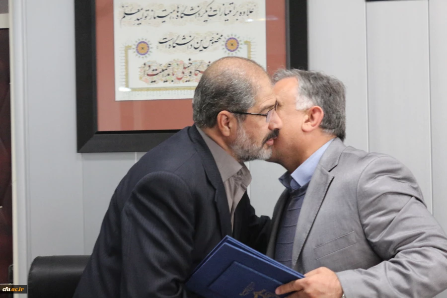 کمیسیون موارد خاص  و تقدیر از نماینده وزارت علوم تحقیقات و فن آوری 6