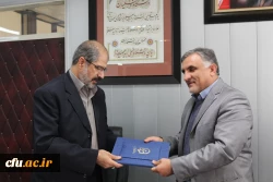 کمیسیون موارد خاص  و تقدیر از نماینده وزارت علوم تحقیقات و فن آوری 8