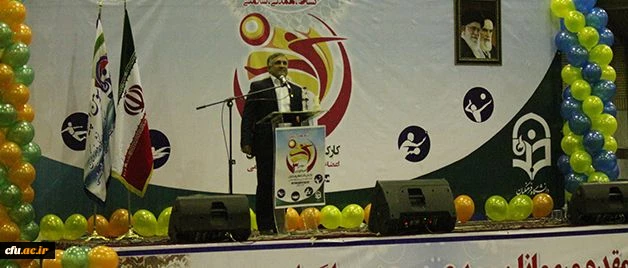 معاون دانشجویی دانشگاه در افتتاحیه مسابقات ورزشی کارکنان:

معلم ورزشکار میتواند دانش آموز توانمند تربیت کند. 3