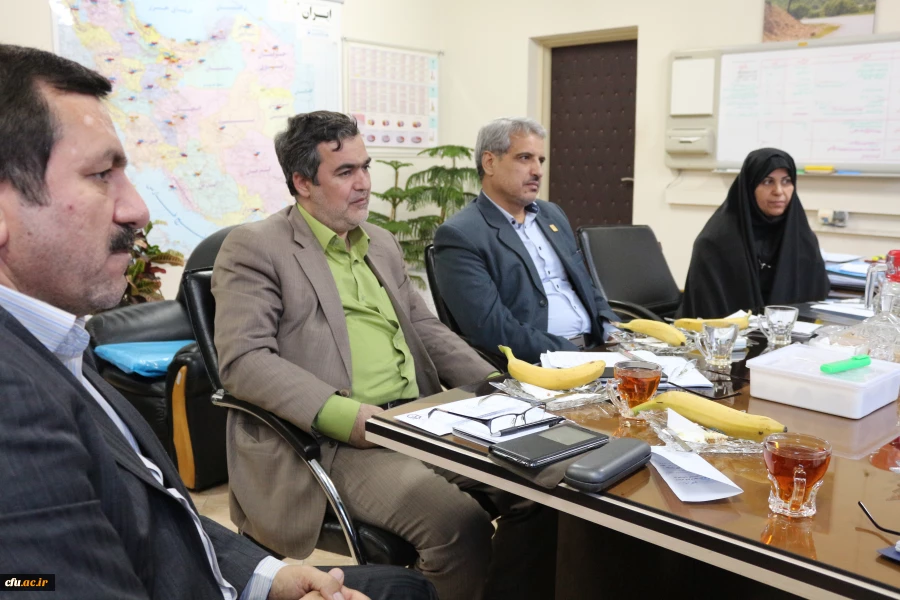 جلسه شورای فنی و عمرانی دانشگاه با معاون فنی و عمرانی شهرداری منطقه 2