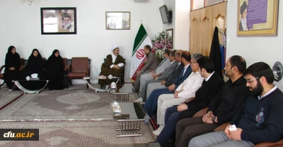 امام جمعه بیرجند در جمع کارکنان دانشگاه فرهنگیان:

دانشگاه فرهنگیان مهد فرهنگ است، در دانشگاه فرهنگیان ما باید تفکر خلاق را به بچه ها یاد بدهیم