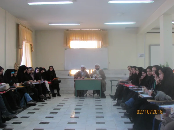 نشست هم اندیشی عقلانیت، مقدمه ای برای همدلی و همزبانی در استان مرکزی برگزار شد. 4