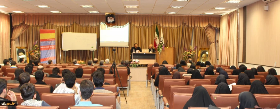 با همکاری دانشگاه فرهنگیان و خانه ریاضیات اصفهان برگزارشد؛

سمینار « آموزش ریاضی در عصر دیجیتال» با حضور پروفسور لوک تروش از دانشگاه لیون فرانسه 2