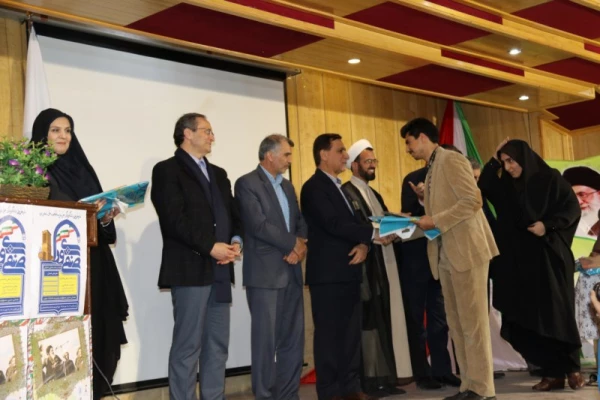 سرپرست دانشگاه فرهنگیان در مراسم اختتامیه همایش کشوری دبیران شورای صنفی-رفاهی دانشگاه فرهنگیان: شوراهای صنفی، پلی از دانشجویی به شهروندی 6