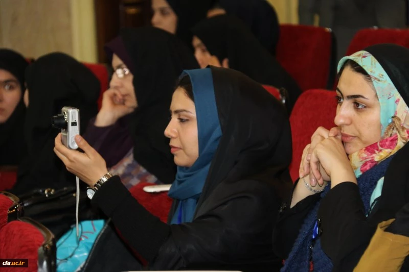 سرپرست دانشگاه فرهنگیان در مراسم اختتامیه همایش کشوری دبیران شورای صنفی-رفاهی دانشگاه فرهنگیان: شوراهای صنفی، پلی از دانشجویی به شهروندی 16