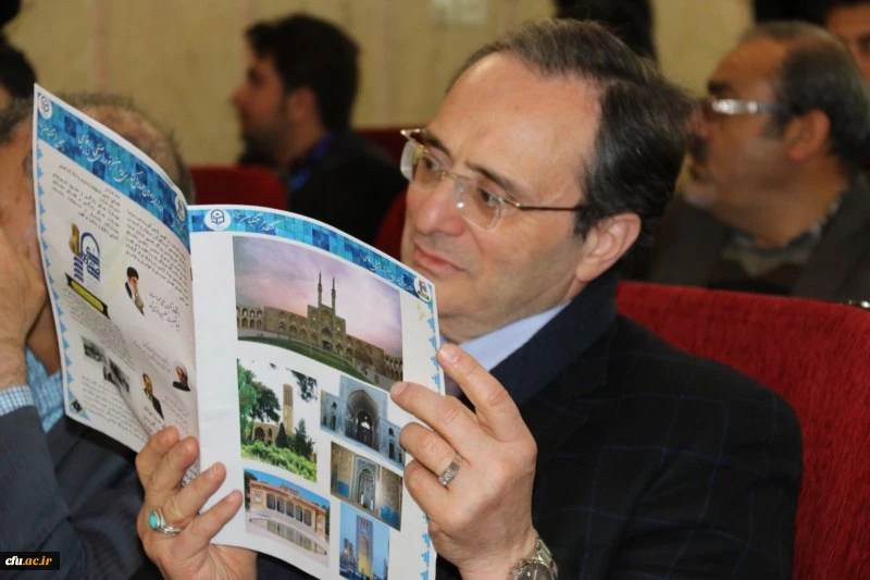 سرپرست دانشگاه فرهنگیان در مراسم اختتامیه همایش کشوری دبیران شورای صنفی-رفاهی دانشگاه فرهنگیان: شوراهای صنفی، پلی از دانشجویی به شهروندی 18