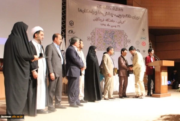 دکتر قنبری معاون دانشجویی:
دانشجو معلم باید در زمینه های کسب مهارت شغلی و خودشناسی و تقویت حس خودباوری تلاش و کوشش نماید 2