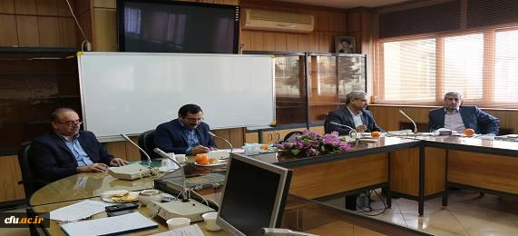 هم اندیشی معاون طرح و برنامه و توسعه منابع با همکاران اداره کل منابع انسانی