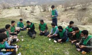 حضور دانشجو معلمان پردیس شهید مدرس در پاکسازی پارک طبیعی چغاسبز ایلام