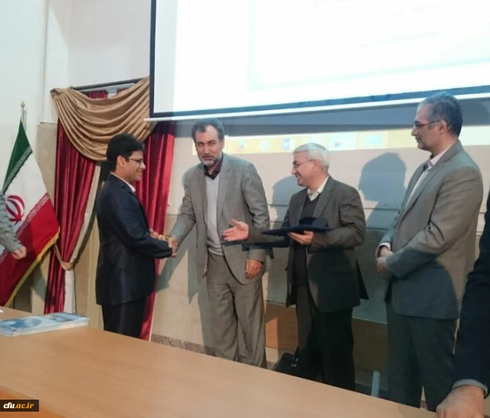 در همایش سراسری دو روزه مدیران و مسئولین مراکز مشاوره کشور:
فعالیت های حوزه مشاوره دانشگاه فرهنگیان تقدیر شد. 2