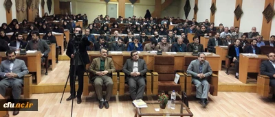 معاون فرهنگی و اجتماعی دانشگاه فرهنگیان:

اولویت دانشگاه در سال 95 توسعه فعالیت های غیر متمرکز است