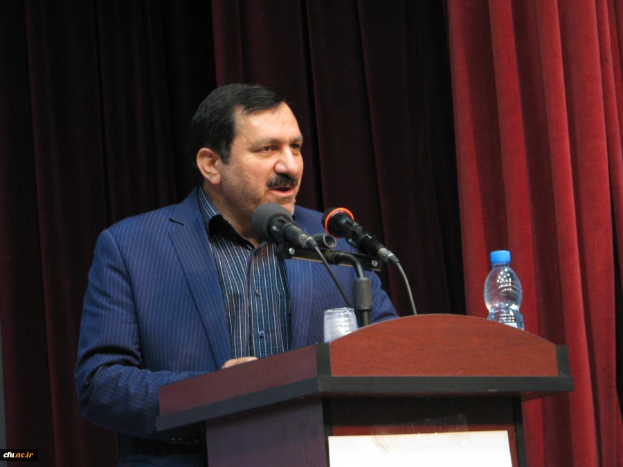 مدیرکل پشتیبانی و رفاه اعلام کرد:

صبح امروز یکشنبه در پردیس نسیبه از نرم افزار انبارداری دانشگاه توسط جناب آقای دکتر خاکی معاون محترم طرح و برنامه و توسعه منابع دانشگاه رونمایی شد. 2