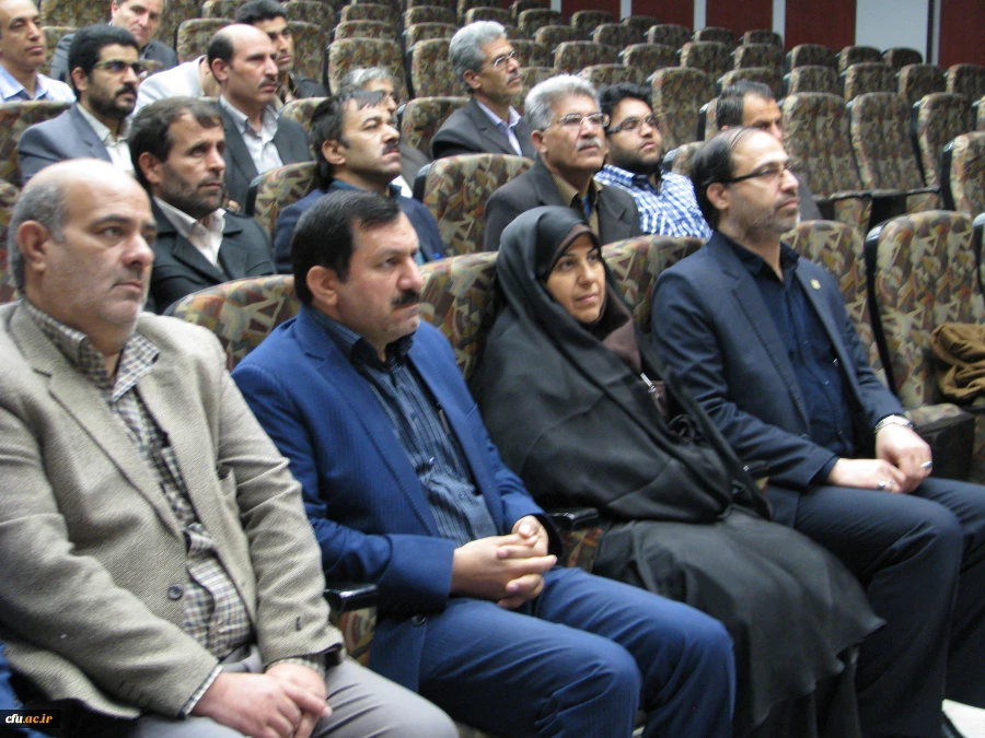 مدیرکل پشتیبانی و رفاه اعلام کرد:

صبح امروز یکشنبه در پردیس نسیبه از نرم افزار انبارداری دانشگاه توسط جناب آقای دکتر خاکی معاون محترم طرح و برنامه و توسعه منابع دانشگاه رونمایی شد. 2