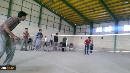 مسابقه بدمینتون و والیبال در پردیس شهیدان پاکنژاد استان یزد برگزار شد. 5