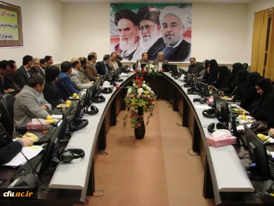 حضور آقای آقاخانی مشاور معاون طرح وبرنامه و توسعه منابع و تیم کارشناسی سازمان مرکزی

در شورای اداری مدیریت استان خراسان شمالی