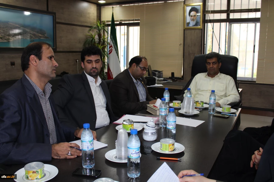 در حاشیه بازدید مدیرکل تربیت بدنی از پردیس های سالن بوشهر
ایجاد زمینه همکاری مشترک پردیس های دانشگاه فرهنگیان در استان بوشهر و هیات ورزش های دانشگاهی 4