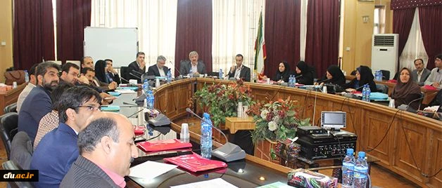 بررسی  و تحلیل برنامه ریزی ، اجرا و ارزیابی دوره های آموزشی در کارگاه های نشست بالندگی حرفه ای کارشناسان نظارت و ارزیابی 9