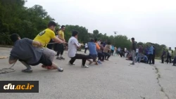 رقابت  دانشجویان پردیس شهیدان پاکنژاد یزد در مسابقه طناب کشی 4