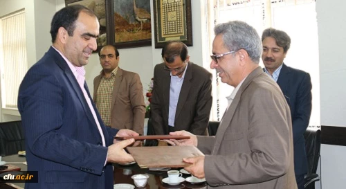 تفاهم نامه محیط زیست و دانشگاه فرهنگیان یزد