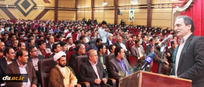 دکتر مهرمحمدی در سمینار دانشگاه هوشمندِ یاسوج:

نگاه ابزاری به فناوری اطلاعات و ارتباطات در تحول نظام آموزشی لازم است، اما کافی نیست