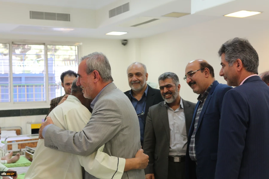 به مناسبت اعیاد شعبانیه و روز جانباز:

دیدار سرپرست و مسئولان دانشگاه فرهنگیان از جانبازان آسایشگاه اعصاب و روان نیایش 2