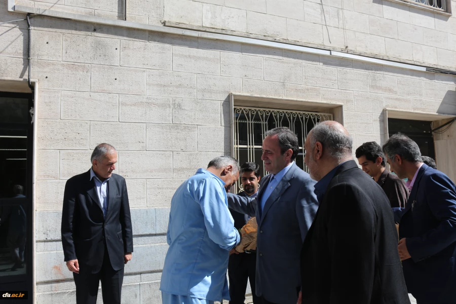 به مناسبت اعیاد شعبانیه و روز جانباز:

دیدار سرپرست و مسئولان دانشگاه فرهنگیان از جانبازان آسایشگاه اعصاب و روان نیایش 8