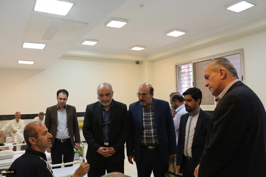 به مناسبت اعیاد شعبانیه و روز جانباز:

دیدار سرپرست و مسئولان دانشگاه فرهنگیان از جانبازان آسایشگاه اعصاب و روان نیایش 12