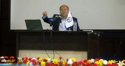 پرفسور جلالی در سمینار دانشگاه هوشمند:

 نقش دنیای مجازی در پیشبرد اهداف آموزشی انکارناپذیر است