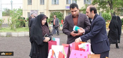 نمایشگاه آثار هنری دانشجومعلّمان پردیس بنت الهدی صدر اردبیل