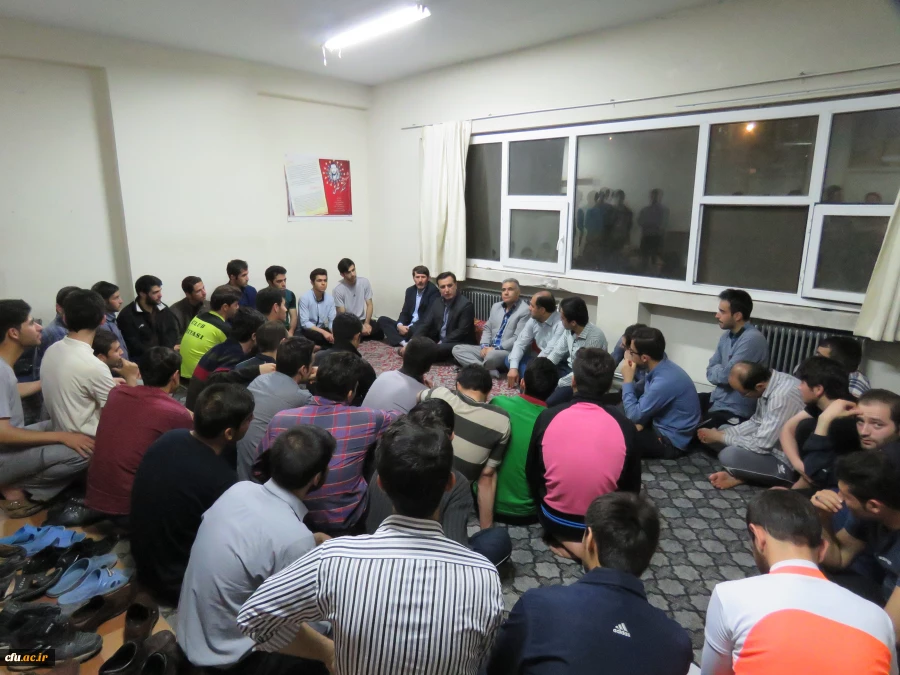 بازدید مدیرکل برنامه ریزی، خدمات و رفاه دانشجویی به مناسبت هفته خوابگاه ها 4