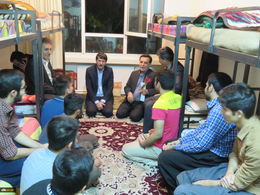 بازدید مدیرکل برنامه ریزی، خدمات و رفاه دانشجویی به مناسبت هفته خوابگاه ها 8