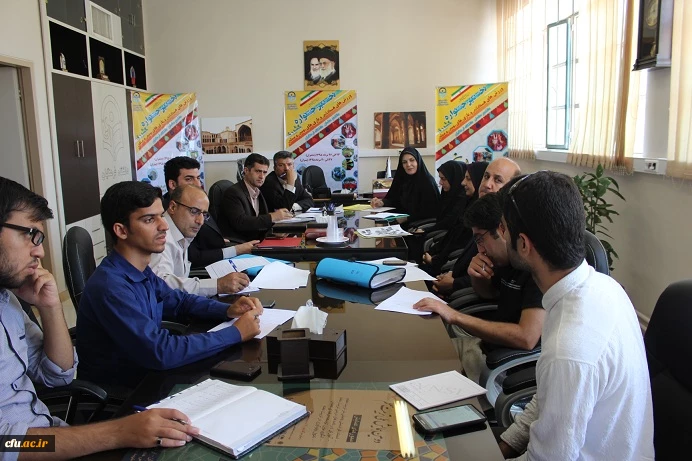 نشست خبری نخستین جشنواره ورزش های همگانی و بازی های بومی محلی دانشجو معلمان دانشگاه فرهنگیان در اصفهان برگزار شد. 5